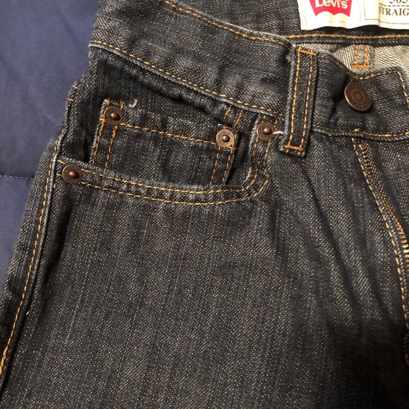 Boys Levi jeans - Picture 3 of 6